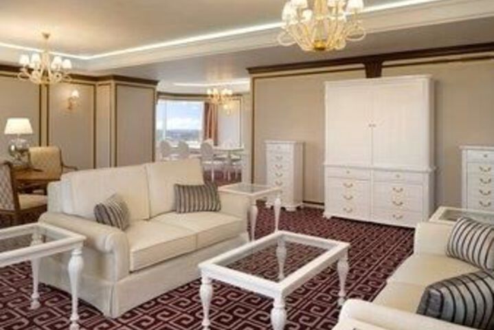 Room 10 of 51