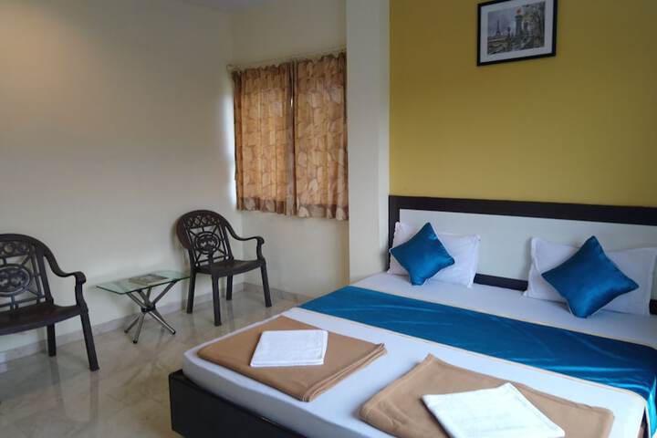 Room 12 of 51