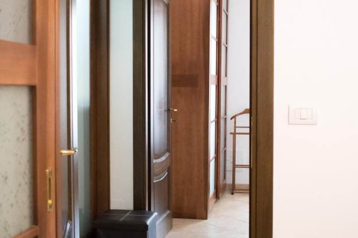 Room 9 of 39