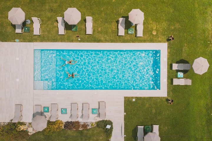 Pool 14 of 26