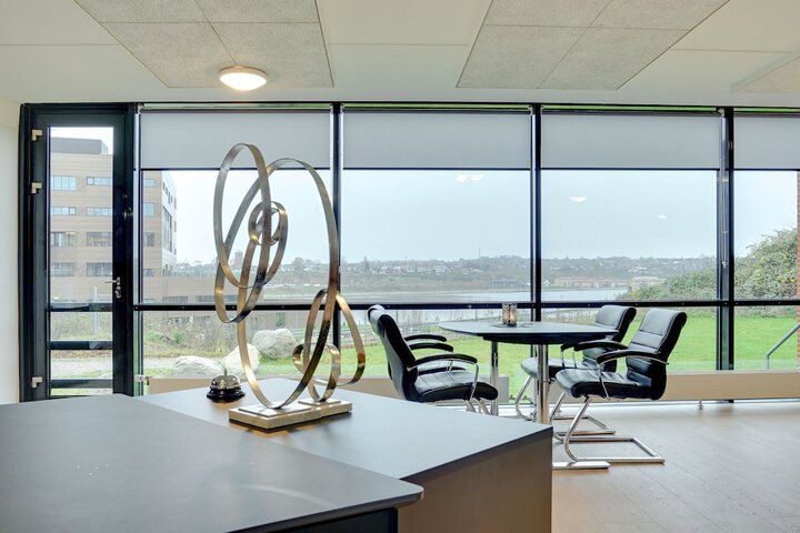 Business Center 105 of 118