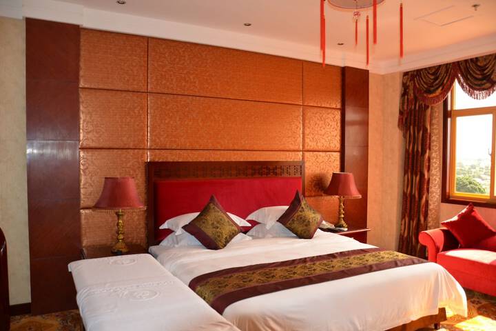 Room 2 of 31