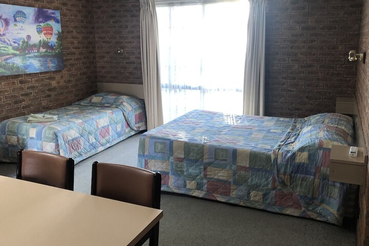Room 10 of 62