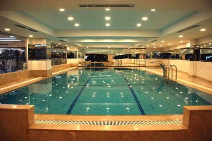 Pool 38 of 73