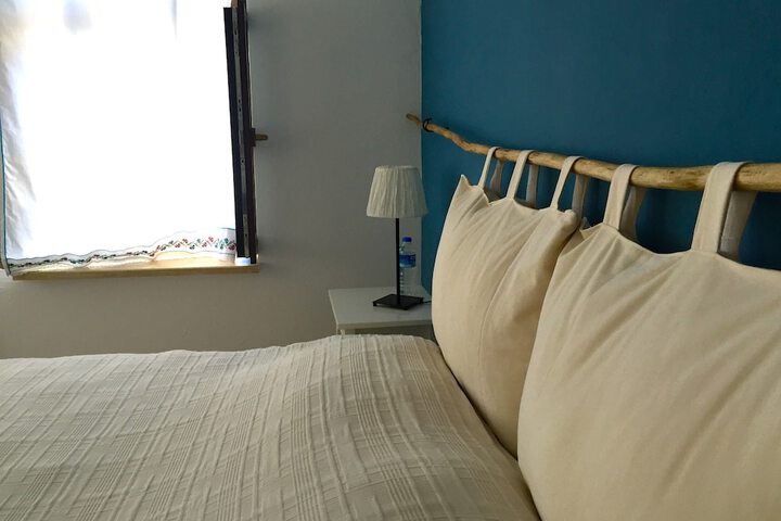 Room 11 of 50