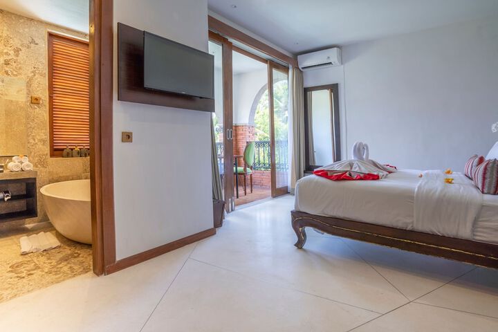 Room 19 of 185