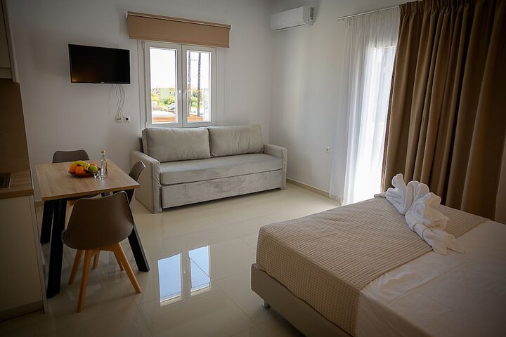 Room 44 of 77