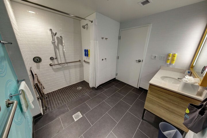 Bathroom shower