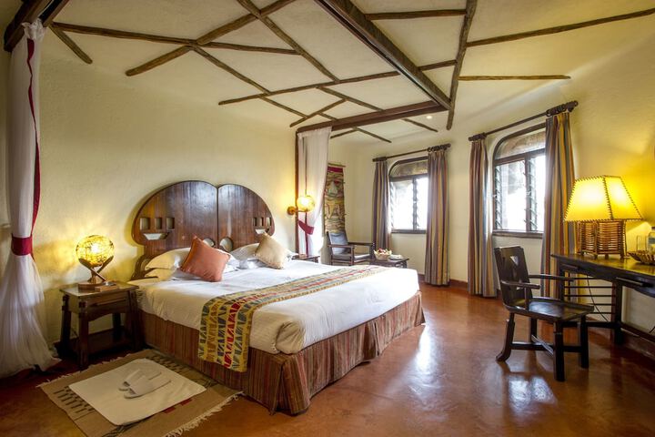 Room 4 of 28