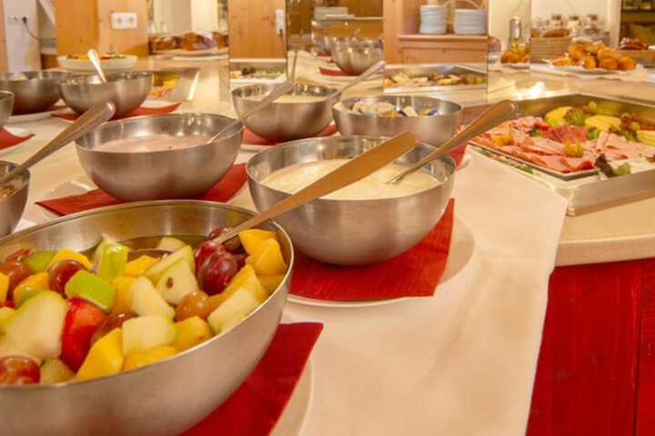 Breakfast buffet