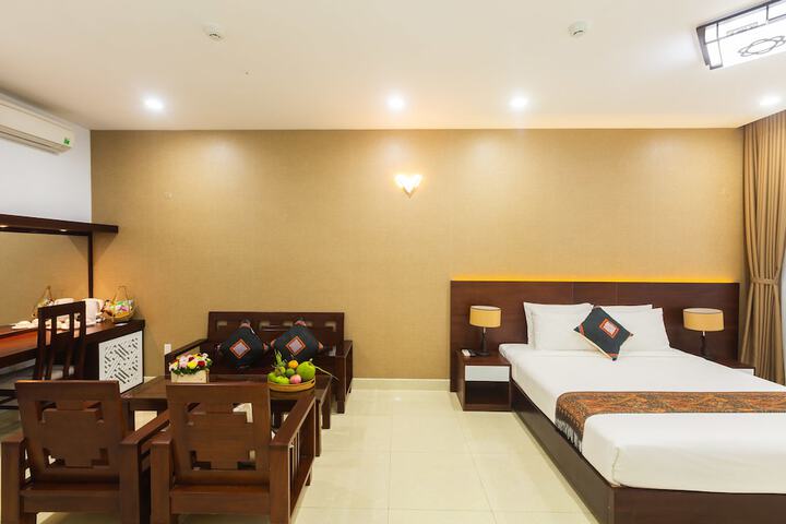 Room 5 of 44