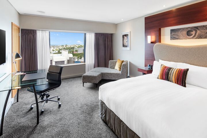 Room 18 of 103