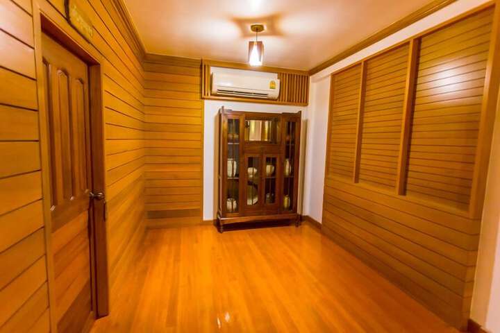 Room 47 of 88