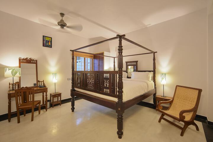 Room 3 of 31