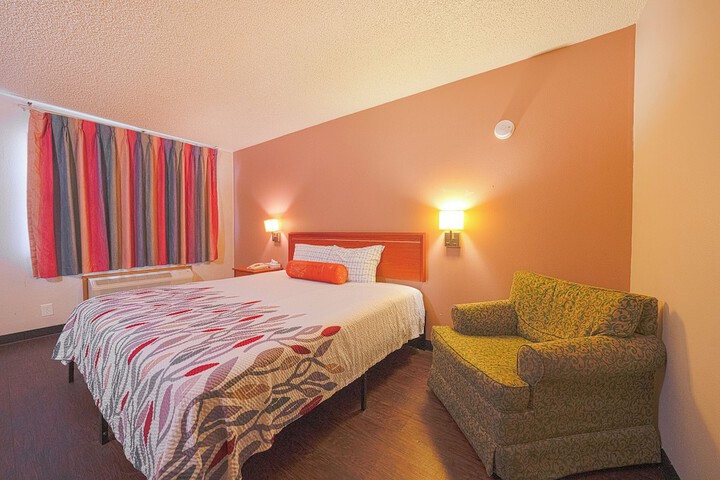 Room 26 of 60