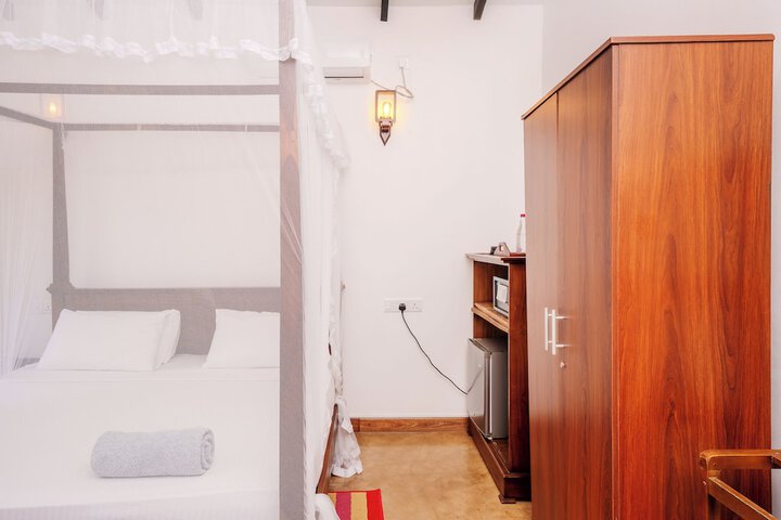 Room 30 of 113