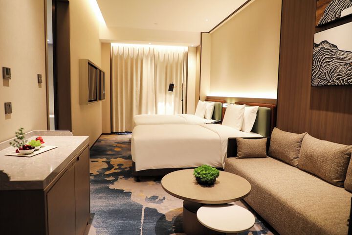 Room 7 of 26
