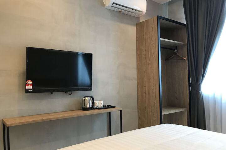 Room 9 of 58