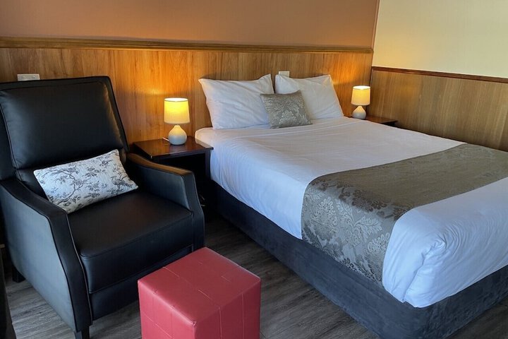 Room 50 of 97