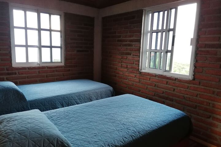 Room 2 of 44