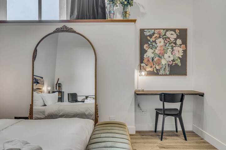 Room 51 of 70