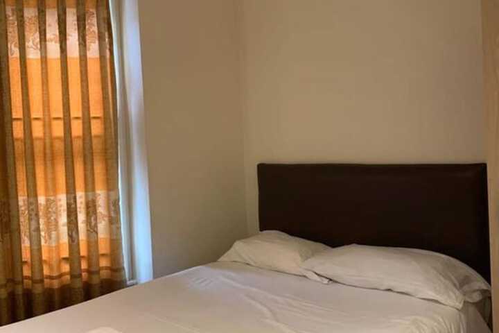 Room 10 of 26