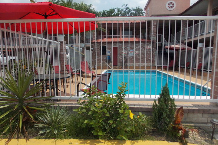 Pool 9 of 128