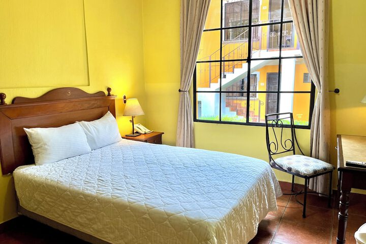 Room 12 of 40