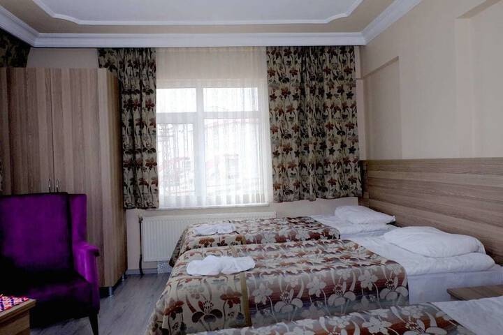 Room 4 of 26