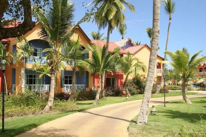 Hotel Exterior 192 of 218