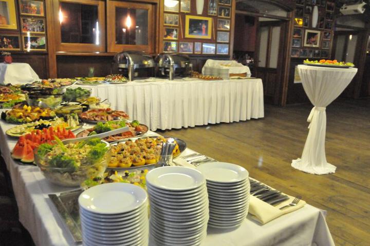 Dining 5 of 23
