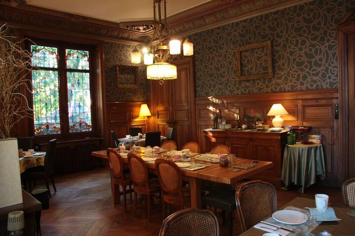 Breakfast/Coffee Service 137 of 193