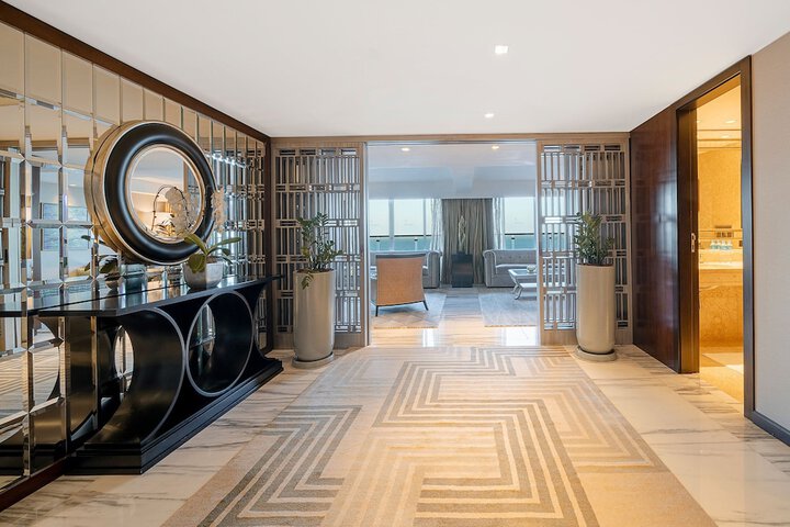 Room 54 of 256