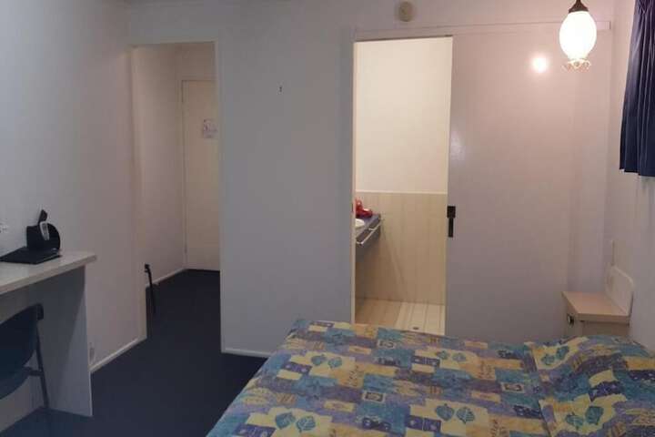 Room 12 of 43