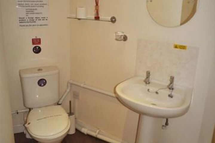 Room 6 of 47