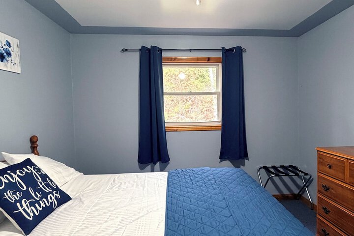 Room 53 of 132