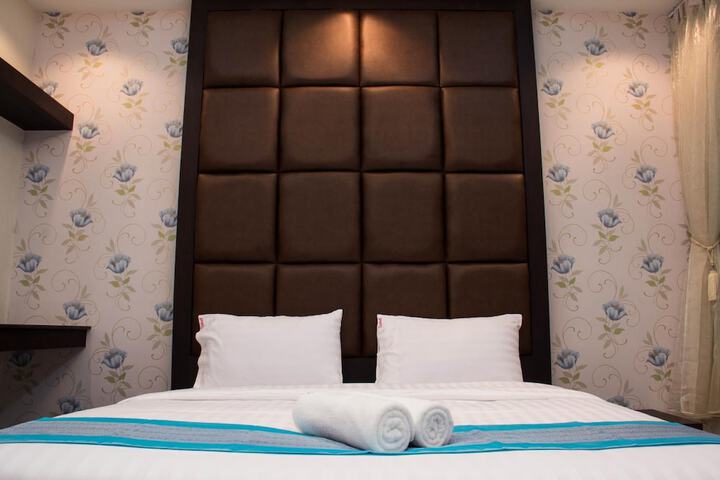 Room 14 of 26