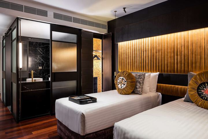 Room 20 of 87