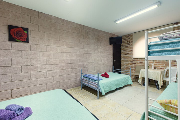 Room 14 of 63