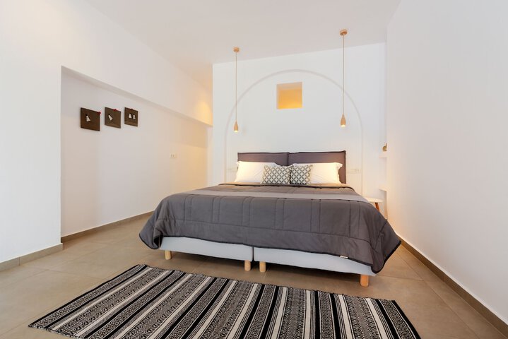 Room 21 of 119