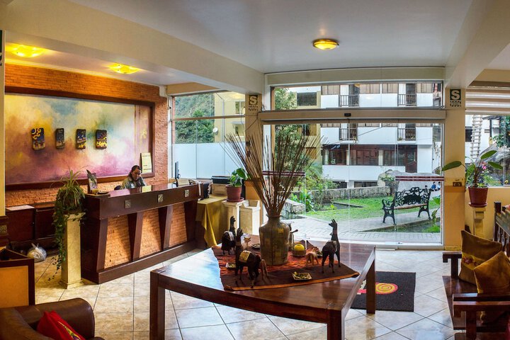 Hotel Lobby