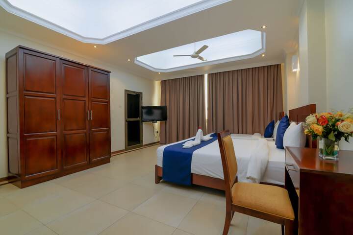 Room 30 of 64