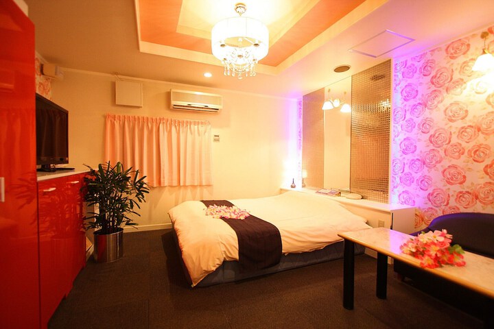 Room 12 of 14