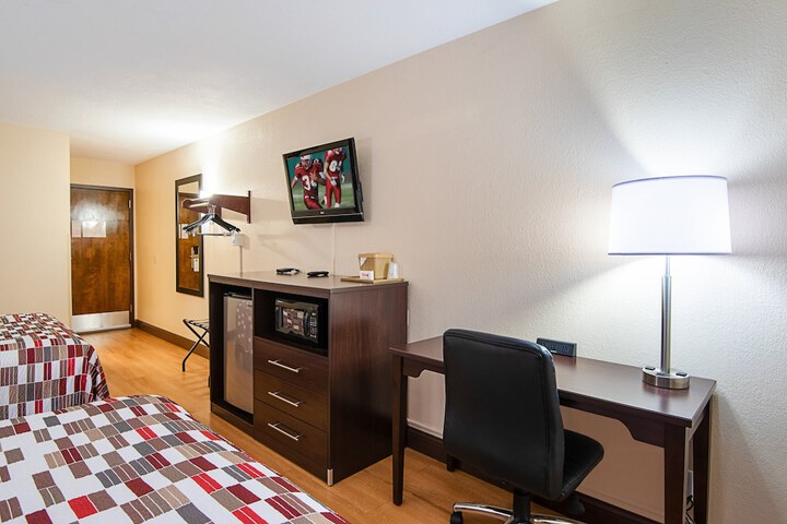 Room 11 of 29