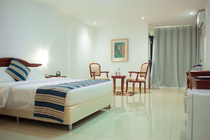 Room 18 of 23