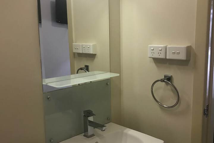 Room 15 of 27