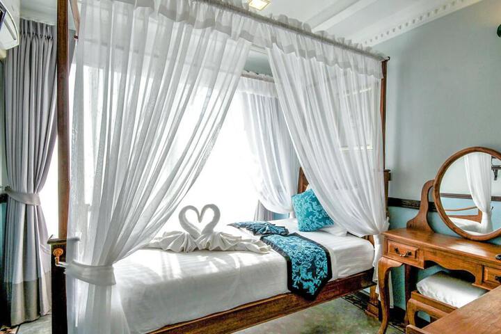Inside Room Photo