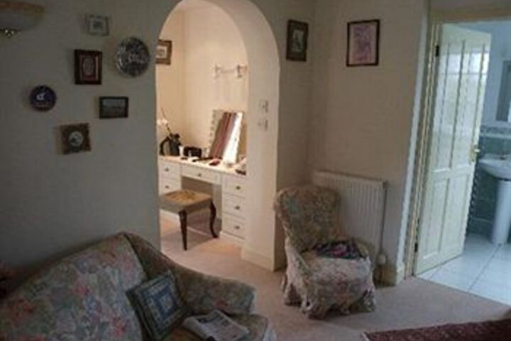 Room 8 of 13