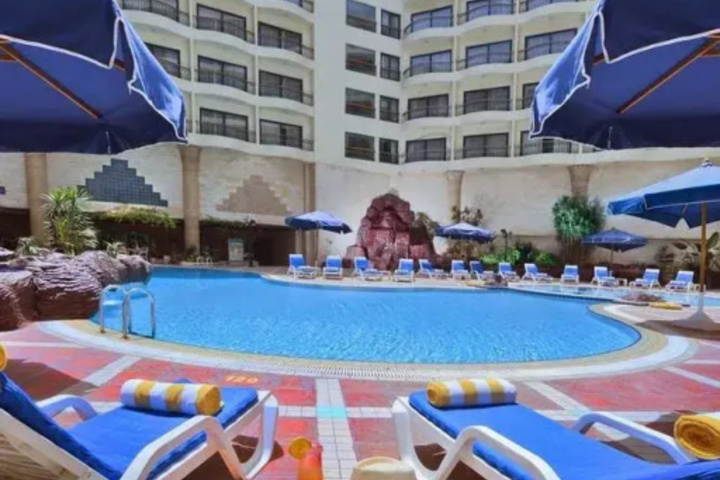 Pool 14 of 22