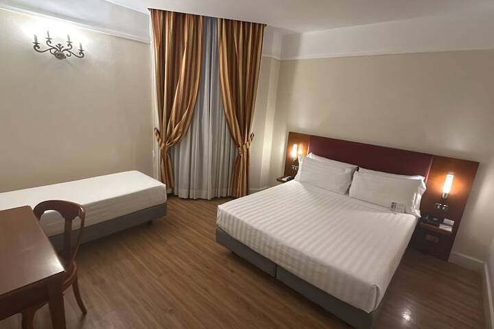 Room 34 of 78